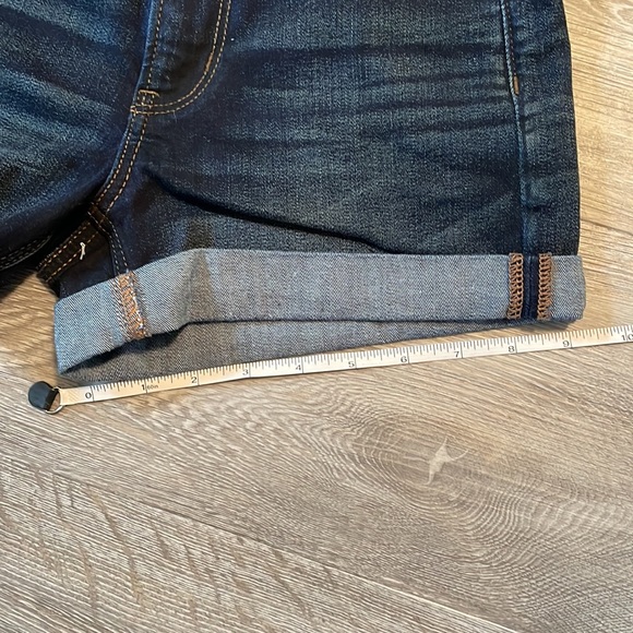 American Eagle Cut-off Jean Shorts, Size 2 - Picture 8 of 10